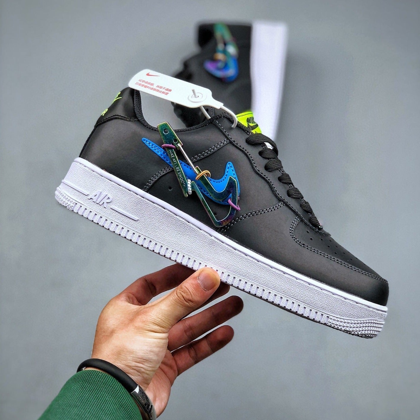 NIKE AIR FORCE 1 BLACK CARBINER