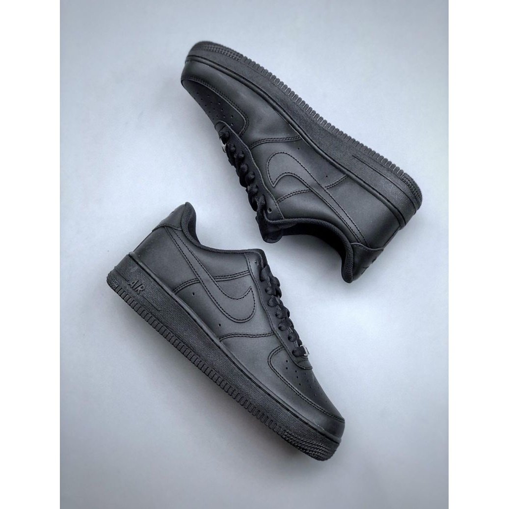 NIKE AIR FORCE 1 TRIPLE BLACK