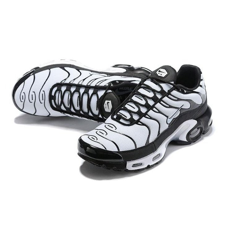 NIKE AIR MAX PLUS TN OREO WHITE