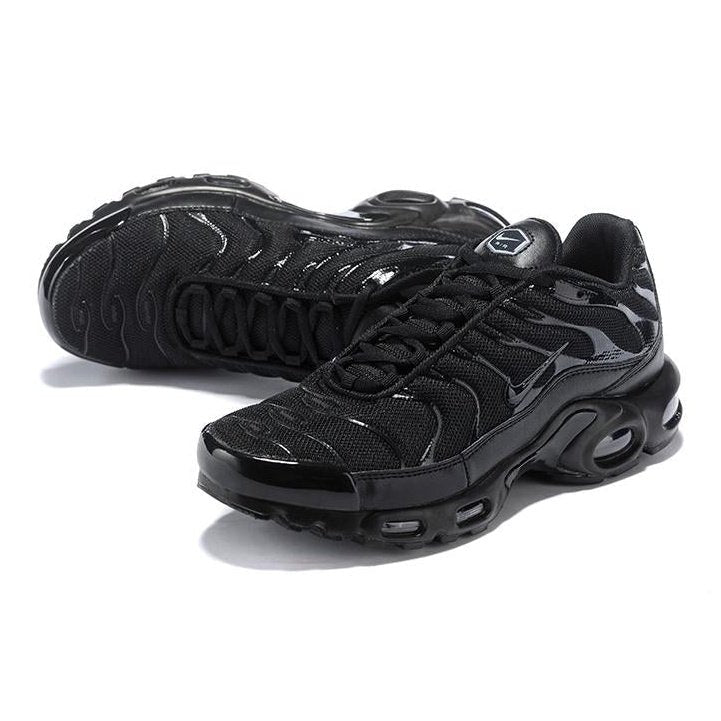 NIKE AIR MAX PLUS TN ALL BLACK