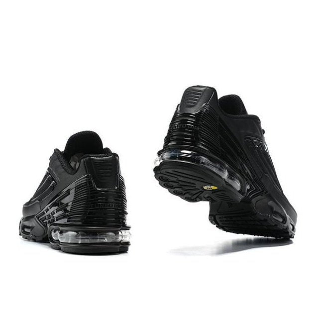 NIKE AIR MAX PLUS TN3 TRIPLE BLACK