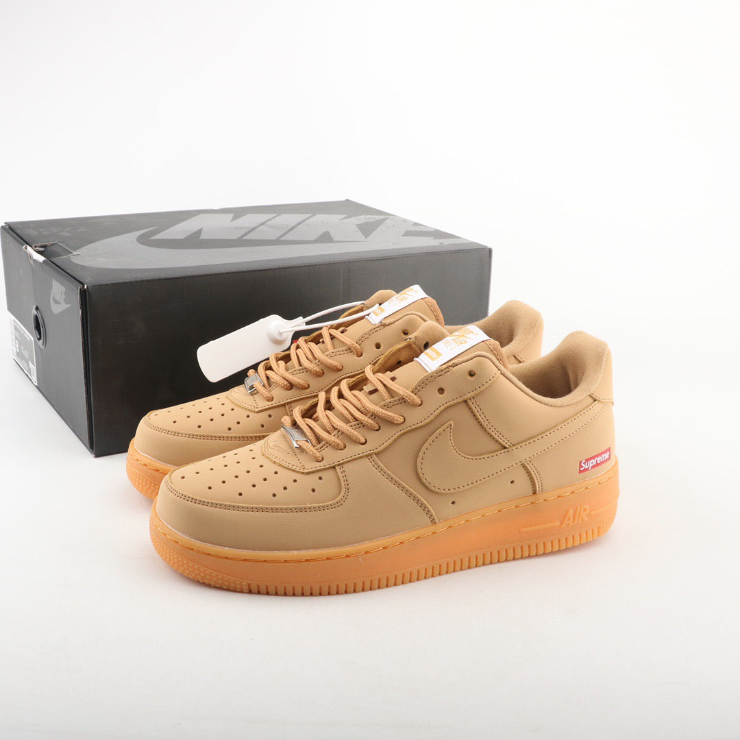 NIKE AIR FORCE 1 SP WHEAT x SUPREME