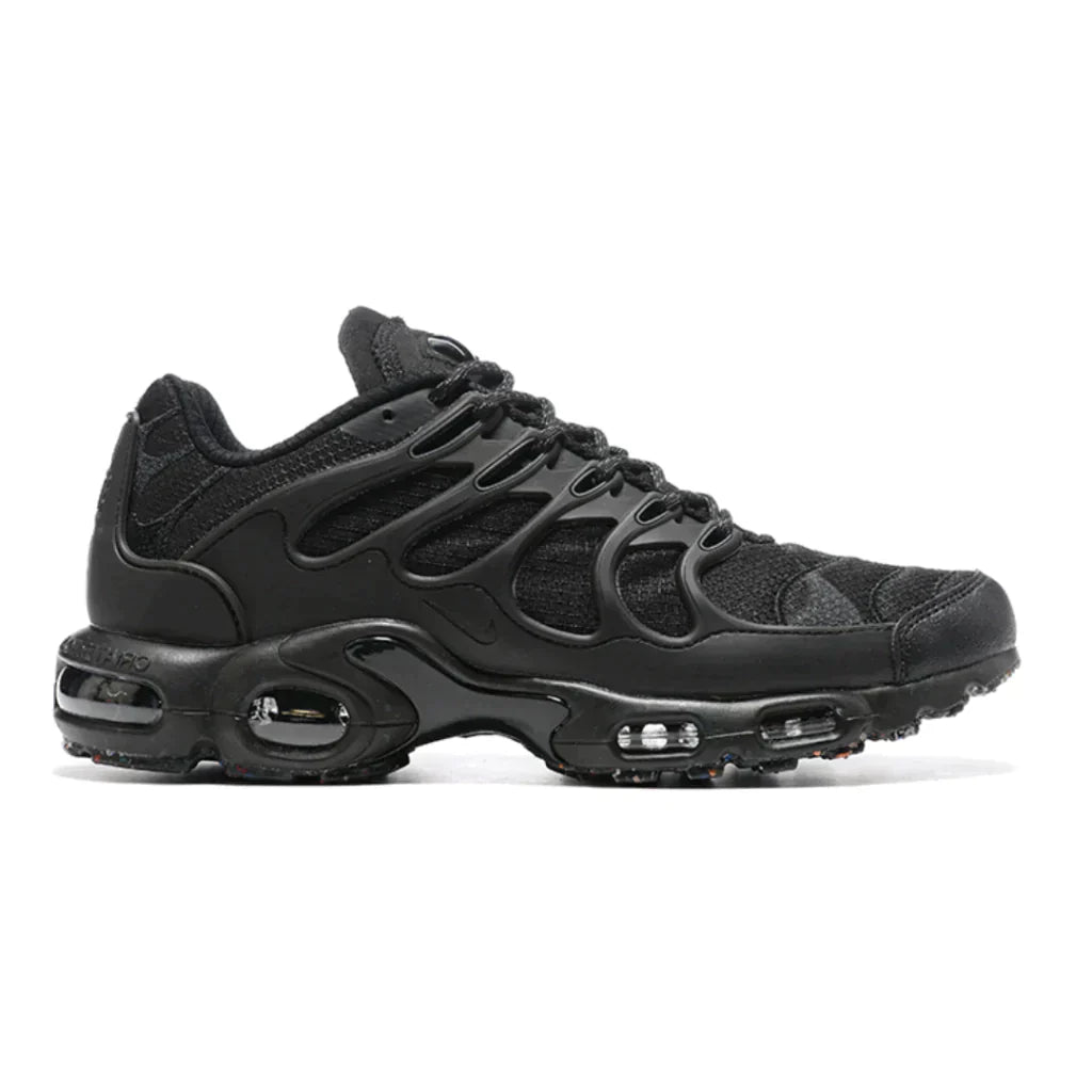 NIKE AIR MAX TERRASCAPE PLUS TRIPLE BLACK