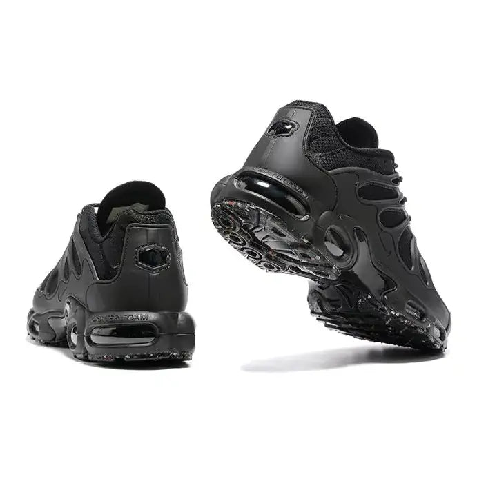 NIKE AIR MAX TERRASCAPE PLUS TRIPLE BLACK