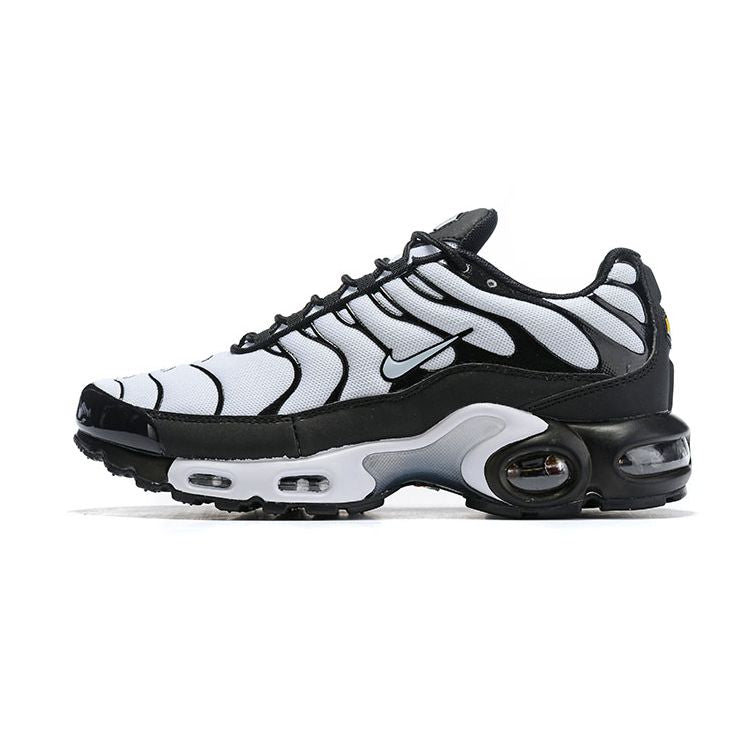 NIKE AIR MAX PLUS TN OREO WHITE