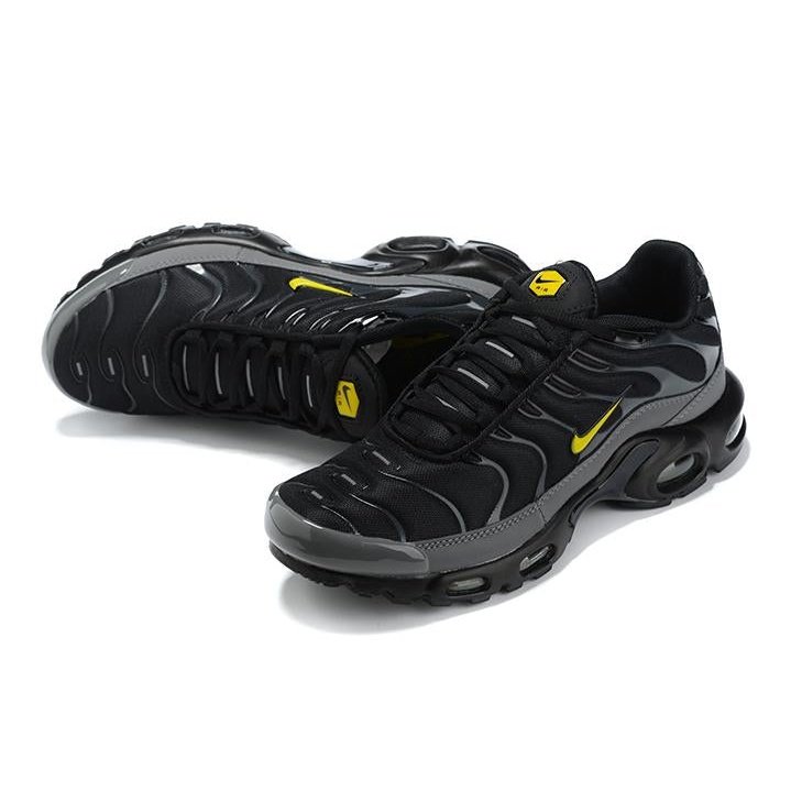 NIKE AIR MAX PLUS TN BATMAN