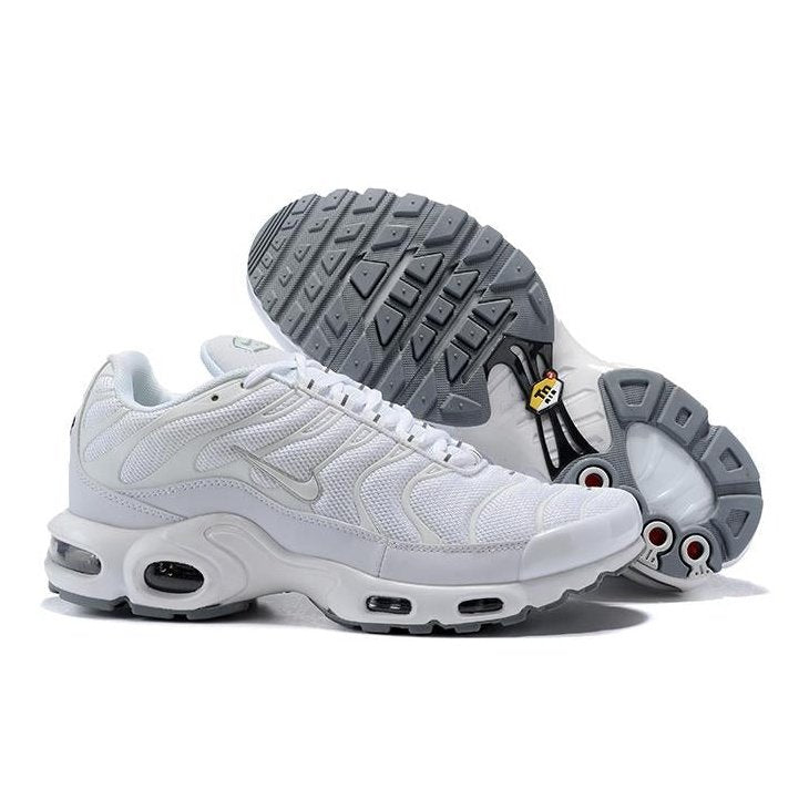 NIKE AIR MAX PLUS TN TRIPLE WHITE