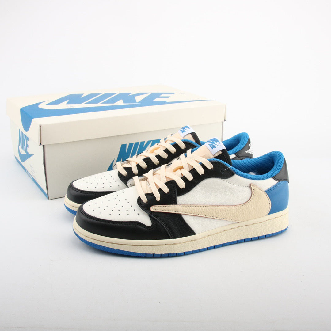 NIKE AIR JORDAN 1 LOW x TRAVIS SCOTT FRAGMENT