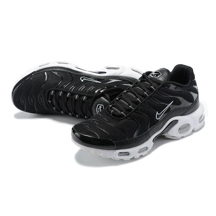 NIKE AIR MAX PLUS TN OREO BLACK