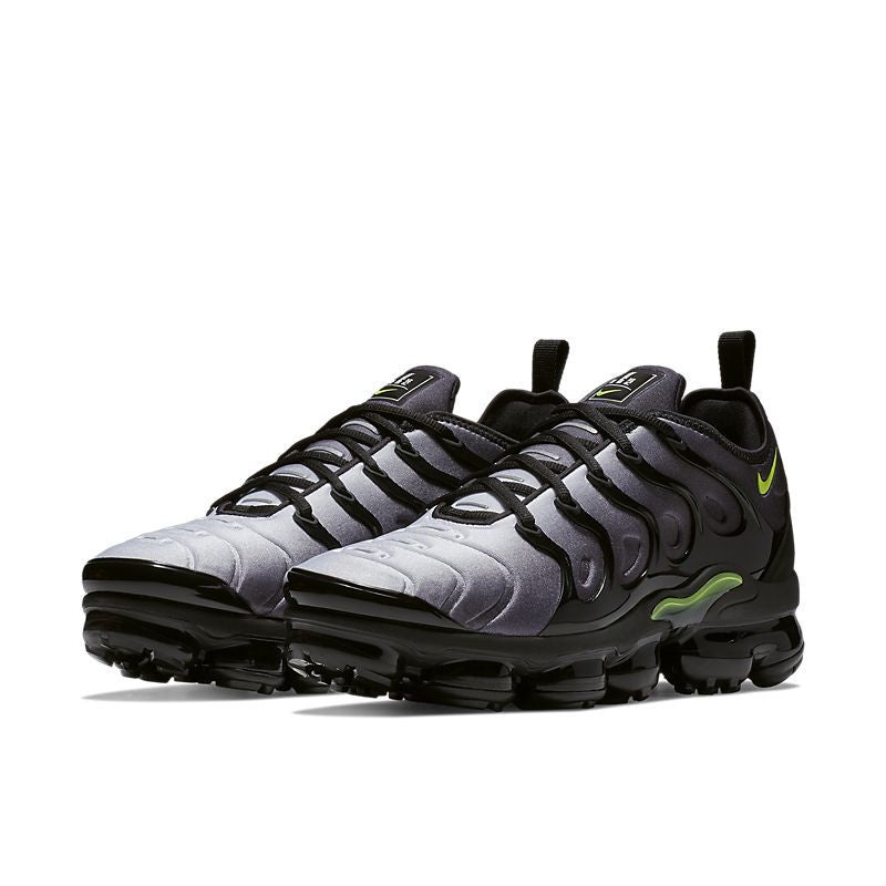 NIKE VAPORMAX PLUS VERDE BLACK VOLT