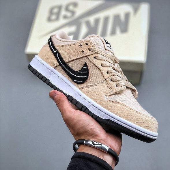 NIKE DUNK SB ALBINO "Jiu-Jitsu"