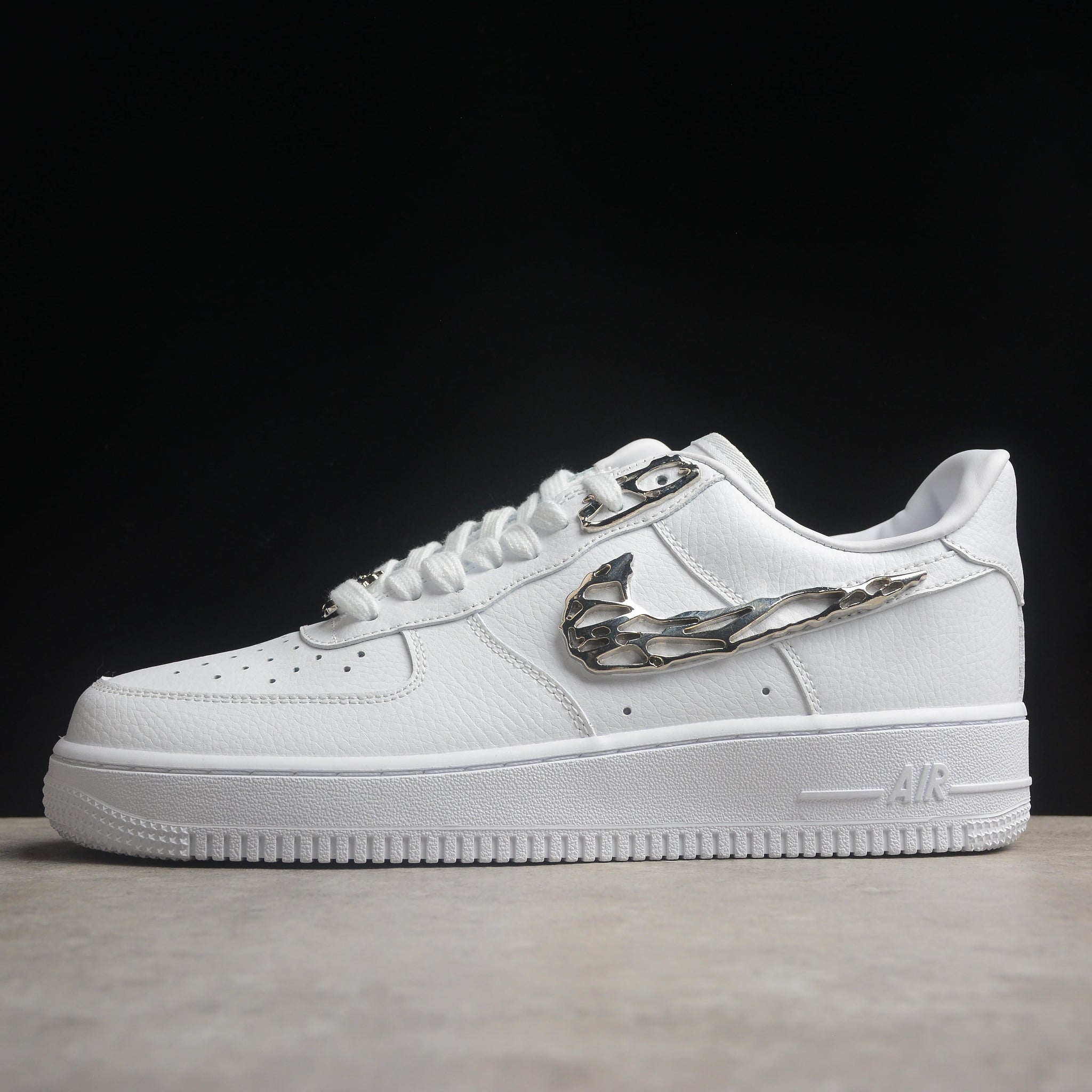 NIKE AIR FORCE 1 MOLTEN METAL