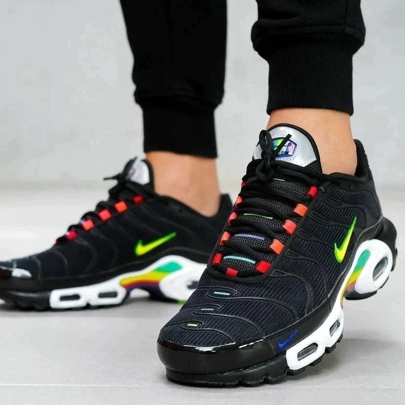 NIKE AIR MAX PLUS TN CORDUROY